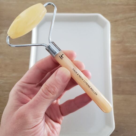 It Cosmetics Citrine roller - Picture 2 of 2
